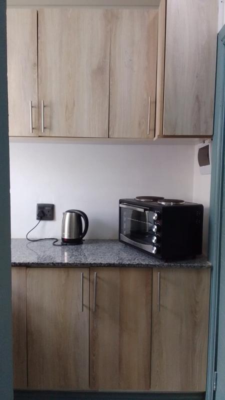 To Let 1 Bedroom Property for Rent in Summerstrand Eastern Cape
